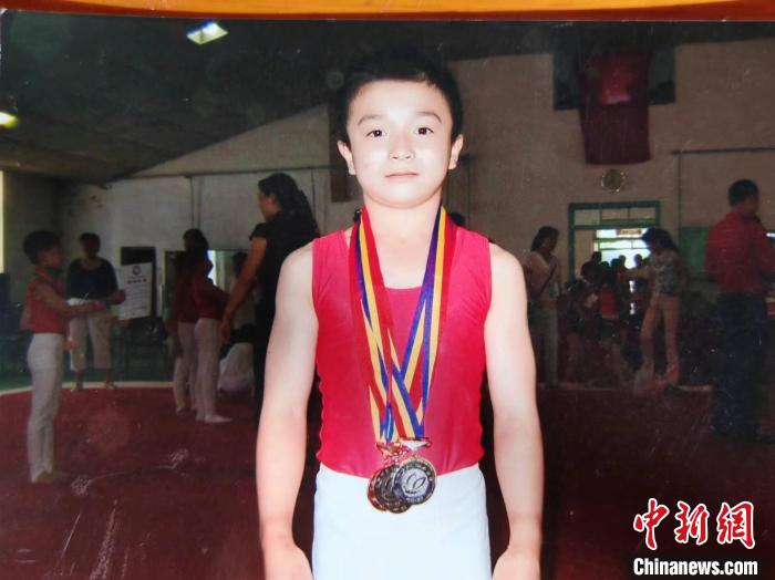 刘洋巴黎奥运卫冕成功 成为吊环项目历史第三金