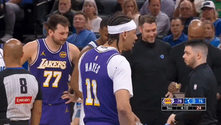 东契奇偷听战术遭制止 湖人豪取9连胜创历史纪录