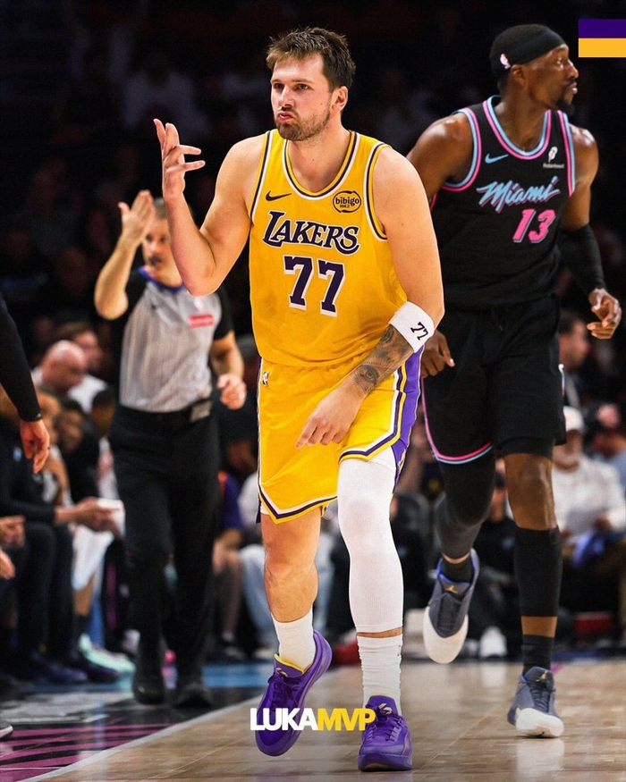 东契奇偷听战术遭制止 湖人豪取9连胜创历史纪录